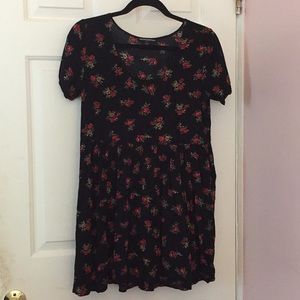 BRANDY MELVILLE BABY DOLL DRESS TUNIC
